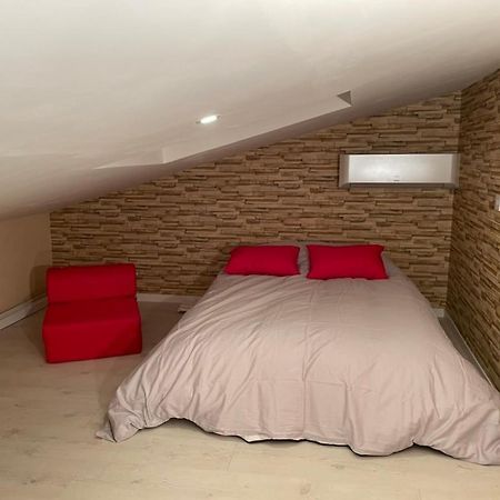 Les Meubles De Lassou Gite Lombers Exterior foto
